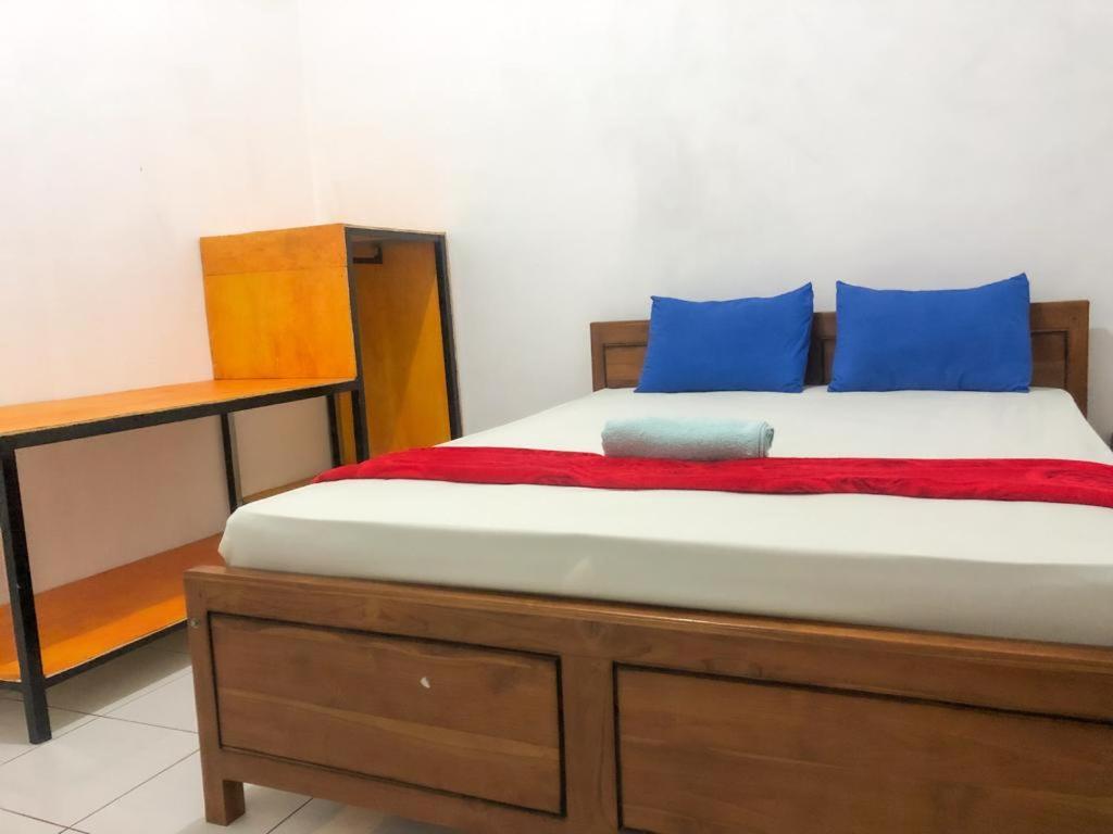 Komodoku One Love Homestay And Tour Labuan Bajo Εξωτερικό φωτογραφία