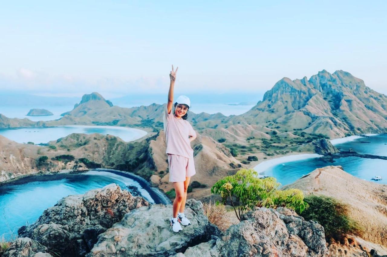 Komodoku One Love Homestay And Tour Labuan Bajo Εξωτερικό φωτογραφία