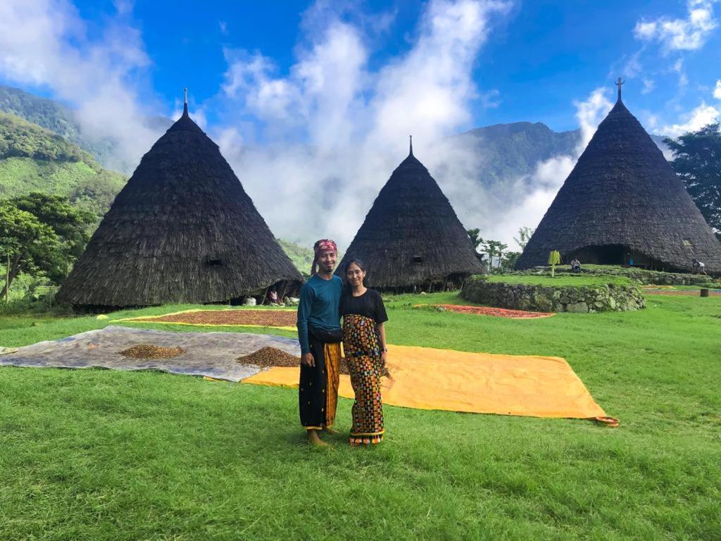 Komodoku One Love Homestay And Tour Labuan Bajo Εξωτερικό φωτογραφία