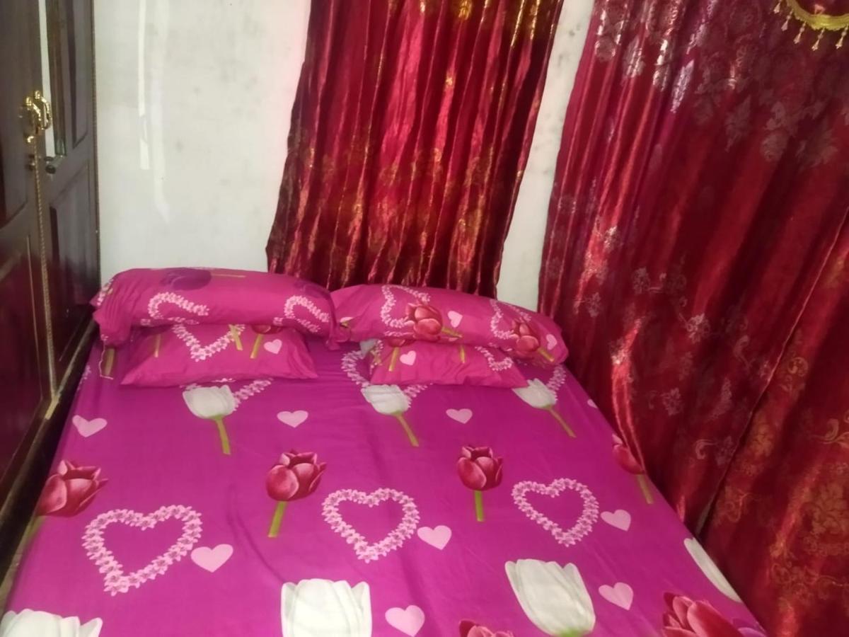 Komodoku One Love Homestay And Tour Labuan Bajo Εξωτερικό φωτογραφία